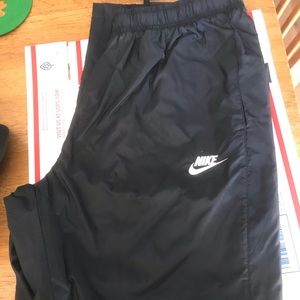NWT LARGE NIKE MENS WINDPANTS